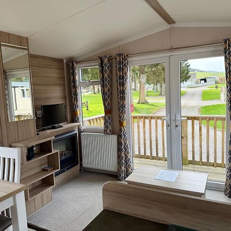 The Trout Van - Beautiful, Luxury Static Caravan อาเบอร์ลัวร์ ภายนอก รูปภาพ